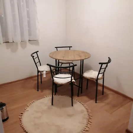 Ponijeri *